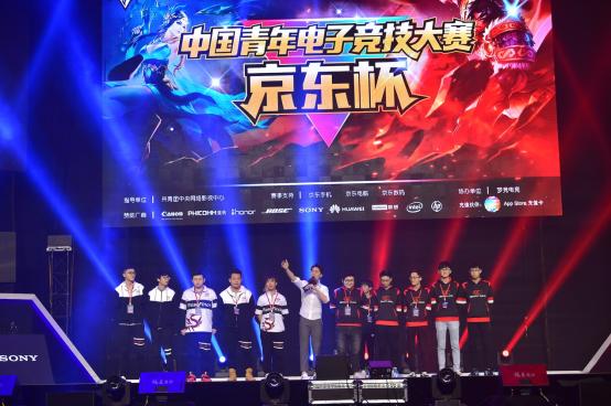 ECSTATIC 和 Virtus.pro 首先退出 BLAST Open Fall 2025：封闭资格赛
