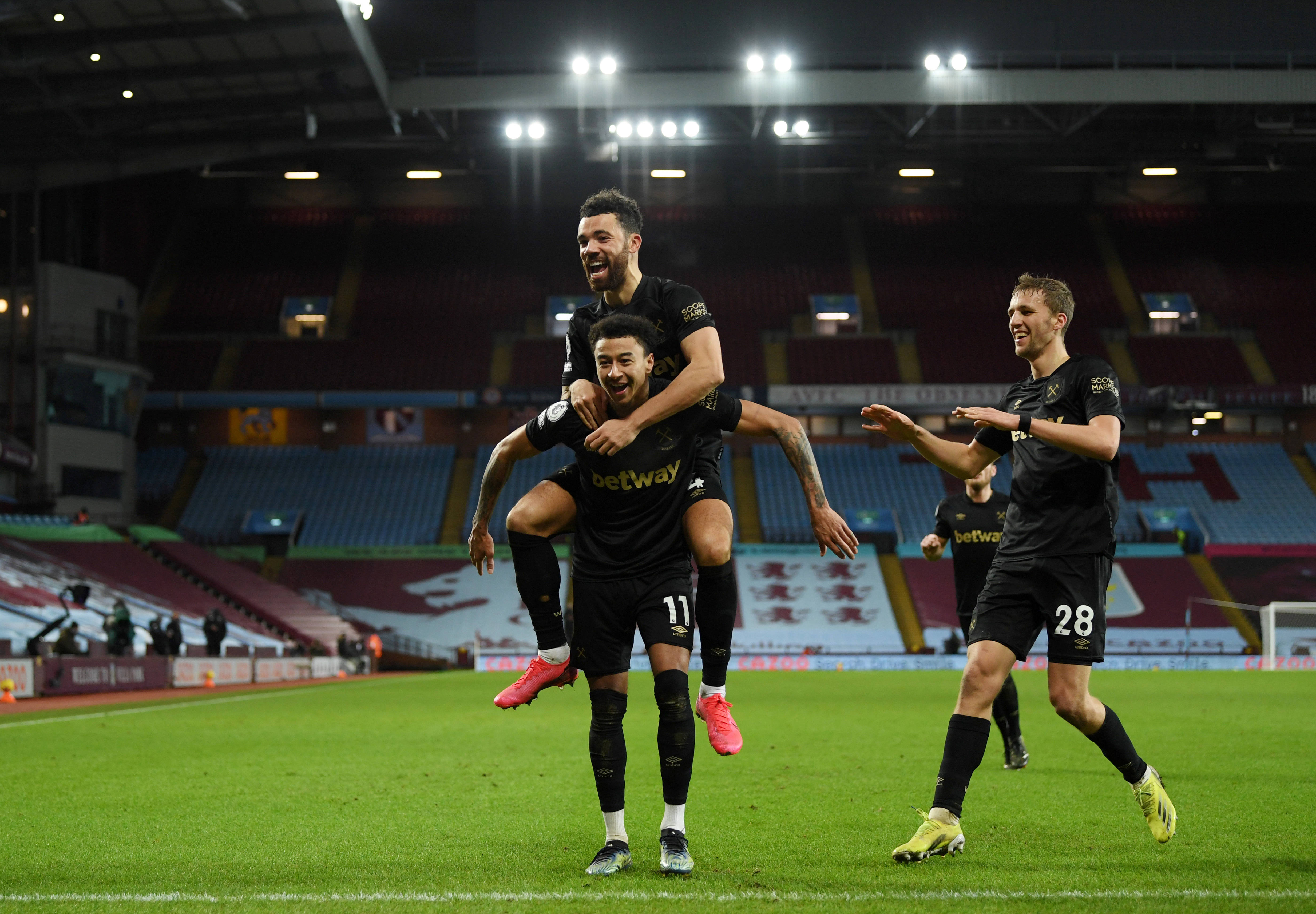 LauNX 加入 FUT Esports 取代 misutaaa