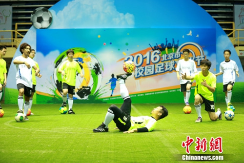 Oh My God vs LNG数据前瞻：运营和战斗风格的碰撞，谁会更胜一筹？